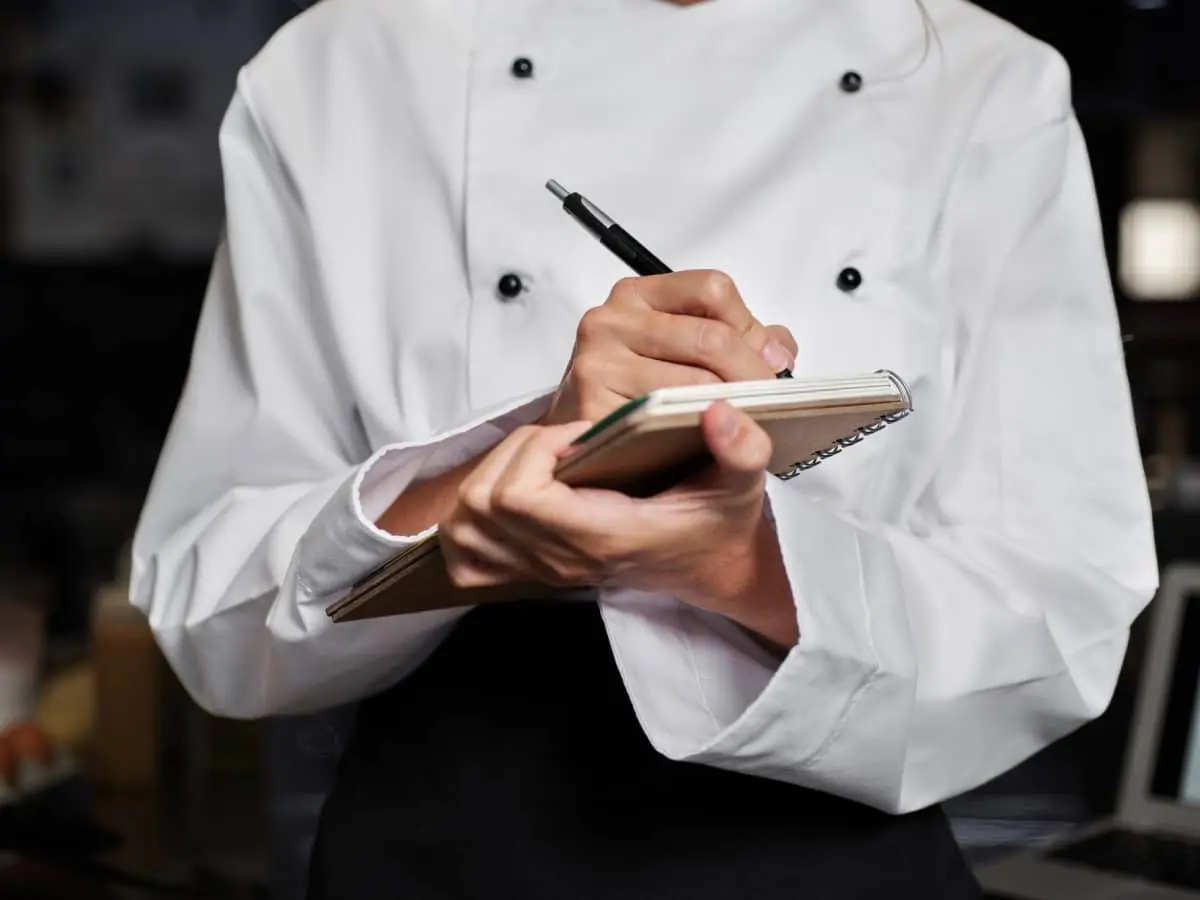 Tips Memilih Alat Tulis Kantor untuk Bisnis Kuliner