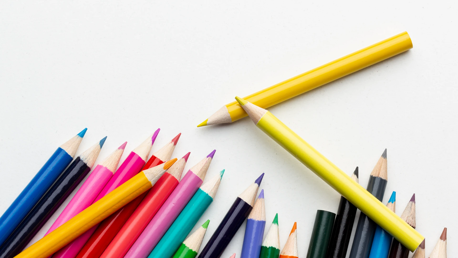 pensil warna bagus
